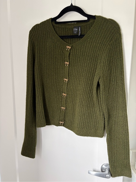 Simons Sweaters - Ribbed Olive Green Button-Front Sweater